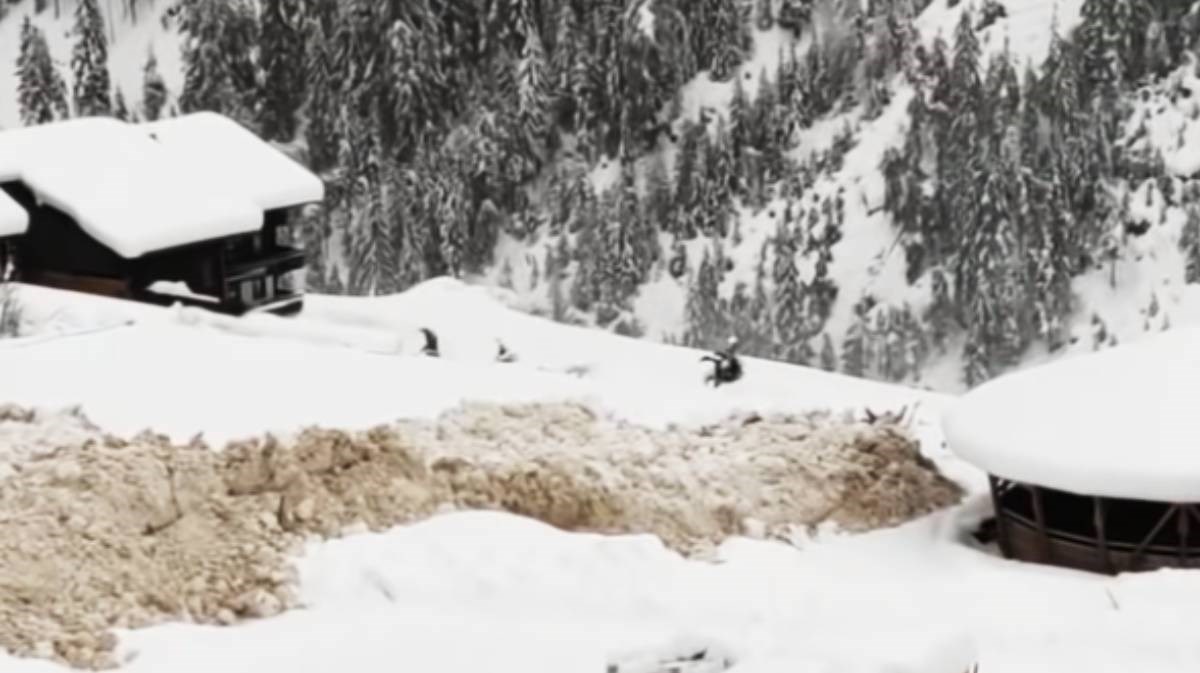 Nevrijeme pogodilo Austriju. Uništene kuće, odron zatrpao dvije žene